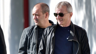 Гриша Ганчев при ЦСКА на Панчарево: Усмивки, цигари и среща с Кюстендилеца