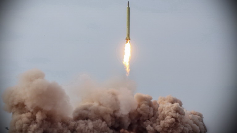 Иран изпита нова ракета за пренасяне на сателити