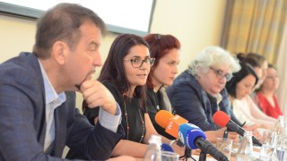 Над 6000 деца се раждат недоносени в България всяка година