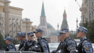 Руската полиция е задържала близо 200 протестиращи в Москва които
