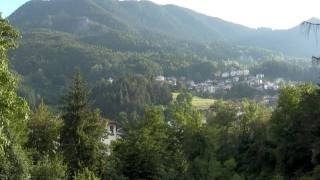 Слънце и дъжд над България