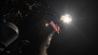 САЩ обстрелваха с крилати ракети военна база в Сирия 
