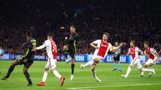 Ювентус вкара важен гол на чужд терен срещу Аякс но