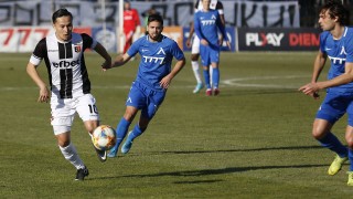 Локомотив Пловдив победи Левски с 2 0 в първи полуфинаен мач