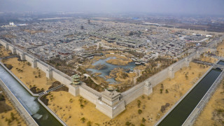 В някакъв момент от човешката история нашите предци са решили