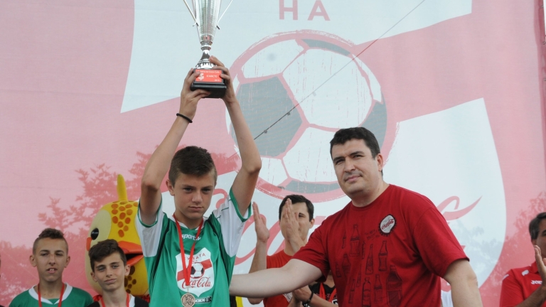 180 ученици от Благоевград ще се впуснат във футболна надпревара (СНИМКИ)