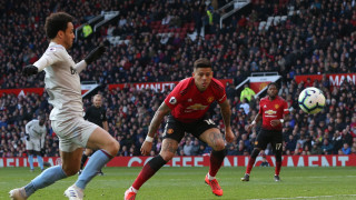 Снощи Манчестър Юнайтед достигна до трудна победа с 2 1 над