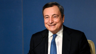 Акциите на фондовите борси в Италия се сринаха след като