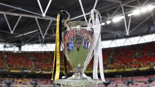 Когато през април 2021 г десетина от най значимите футболни клубове