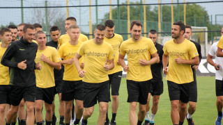 Двама холандци пристигнаха в лагера на Ботев Пловдив Те са