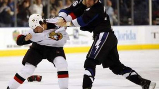 "Сенаторите" изключиха "Светкавиците"