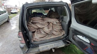 Трима криминално проявени мъже са задържани след гонка с полицията