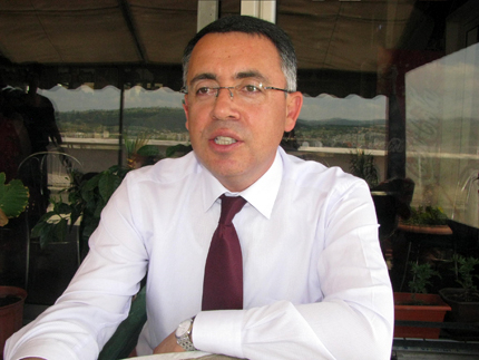 Хасан Азис остава най-известният кандидат на ДПС за кметството в Кърджали