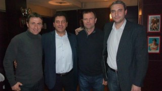 Социалдемократът Георги Анастасов на снимката между стойчо Младенов и Анатоли