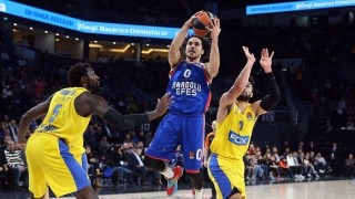 Американският баскетболист Шейн Ларкин е постигнал споразумение с настоящия си