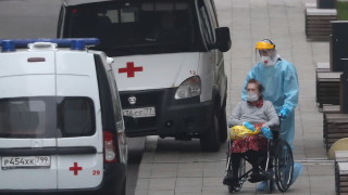 Още 929 души са починали от COVID 19 през изминалото денонощие