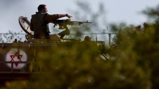 Израелски заселници нападнаха два палестински града рано в сряда подпалвайки