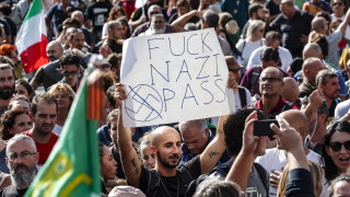 До сблъсъци между полицията и демонстранти се стигна в събота