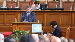 Демократична България ще води диалог с всички "без комплекси"
