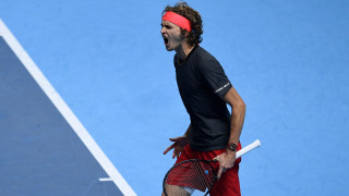 Зверев победи Федерер в Лондон!