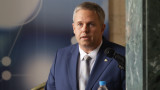  Министър Йоловски желае удостоверяването на машините за вота да е обществено 