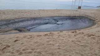 Замърсяването е с мазут на плаж Кабакум край Варна овладяно
