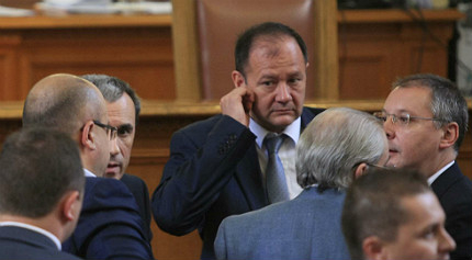 Миков: Явно някой не иска парламентът да работи