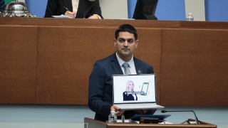 Величие има чадър и скоро ще го разкрием Toва заяви