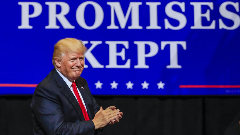 Тръмп смята да отреже визите по програмата Work & Travel