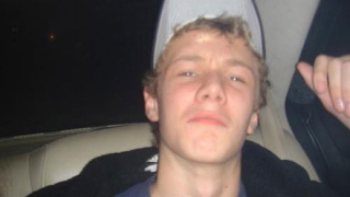 Братчето на Парис Хилтън тръгна по стъпките на сестра си