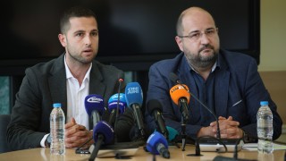 Кметът Васил Терзиев бере плодовете на спасението с тези