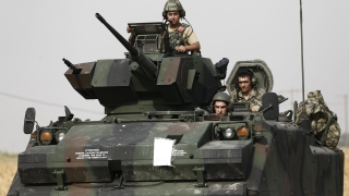 Турция е изпратила 80 военни превозни средства включително танкове на