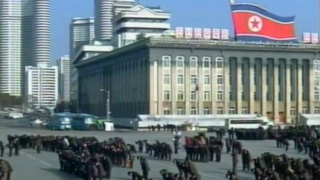 Северна Корея „копнее за слънчевата усмивка на Ким Чен Ир”