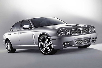 Jaguar обнови своя XJ