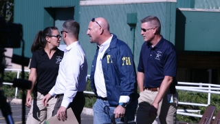 Няколко агенти на ФБР са простреляни тази сутрин докато са