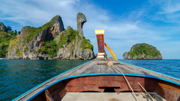 Какво означава рекордният срив на туризма за втората най-голяма икономика в Югоизточна Азия