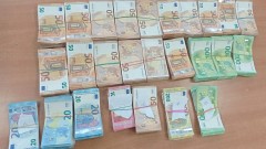 Митничари на Дунав мост Видин задържаха нелегално пренасяни 75 000 евро