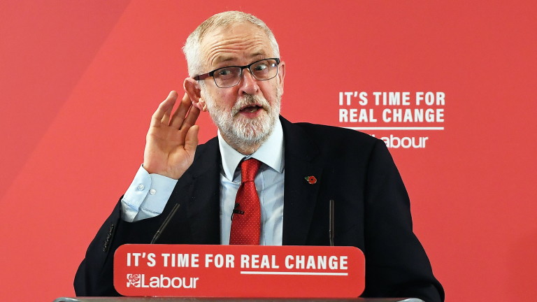 Лидерът на Лейбъристката партия Джереми Корбин обвини премиера на Великобритания