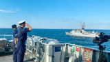 Британски и френски кораби осигуряват сигурност на съюзниците в Черно море