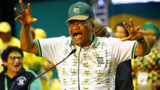 Бившият президент на Южна Африка Джейкъб Зума се предаде на полицията