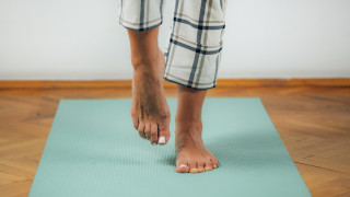 Звучи почти като игра но стоенето на един крак може