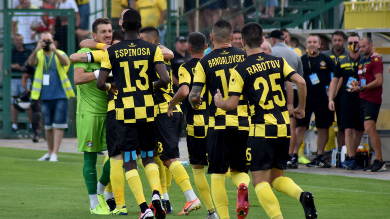 Оборище - Ботев (Пловдив) ще се играе пред празни трибуни