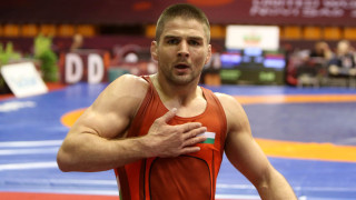 Иво Ангелов на финал на Държавното първенство по борба