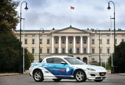 „Водородната“ Mazda RX-8 по пътищата на Норвегия