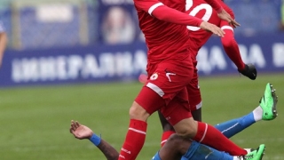 ЦСКА излъга Левски с 1:0 в луд мач с 6 червени картона