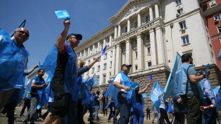 Синдикалистите настояват за увеличение на минималната работна заплата на 750