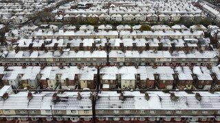 Десетки хиляди домове ферми и фирми в Ирландия претърпяха прекъсвания