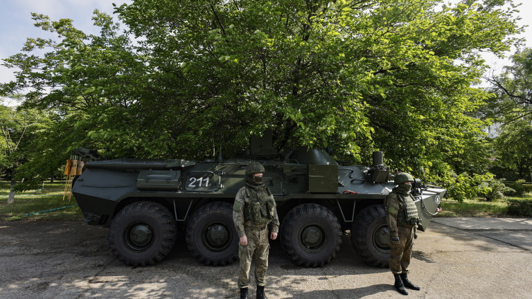 Властите вземат засилени мерки за сигурност в центъра на Москва. Колони