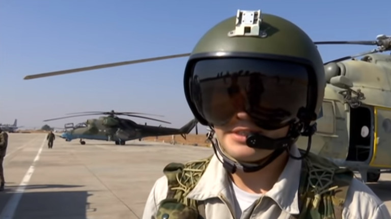 Русия създаде хеликоптерна база в Северна Сирия след изтеглянето на САЩ