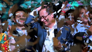 Десният Иван Дуке е новият президент на Колумбия
